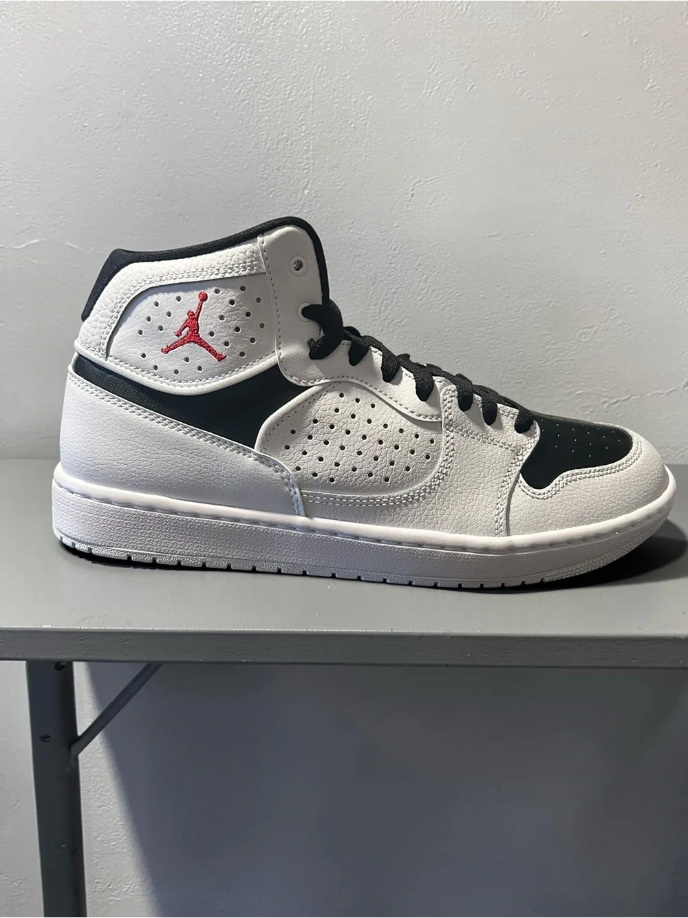 Air Jordan Access 'White Black'